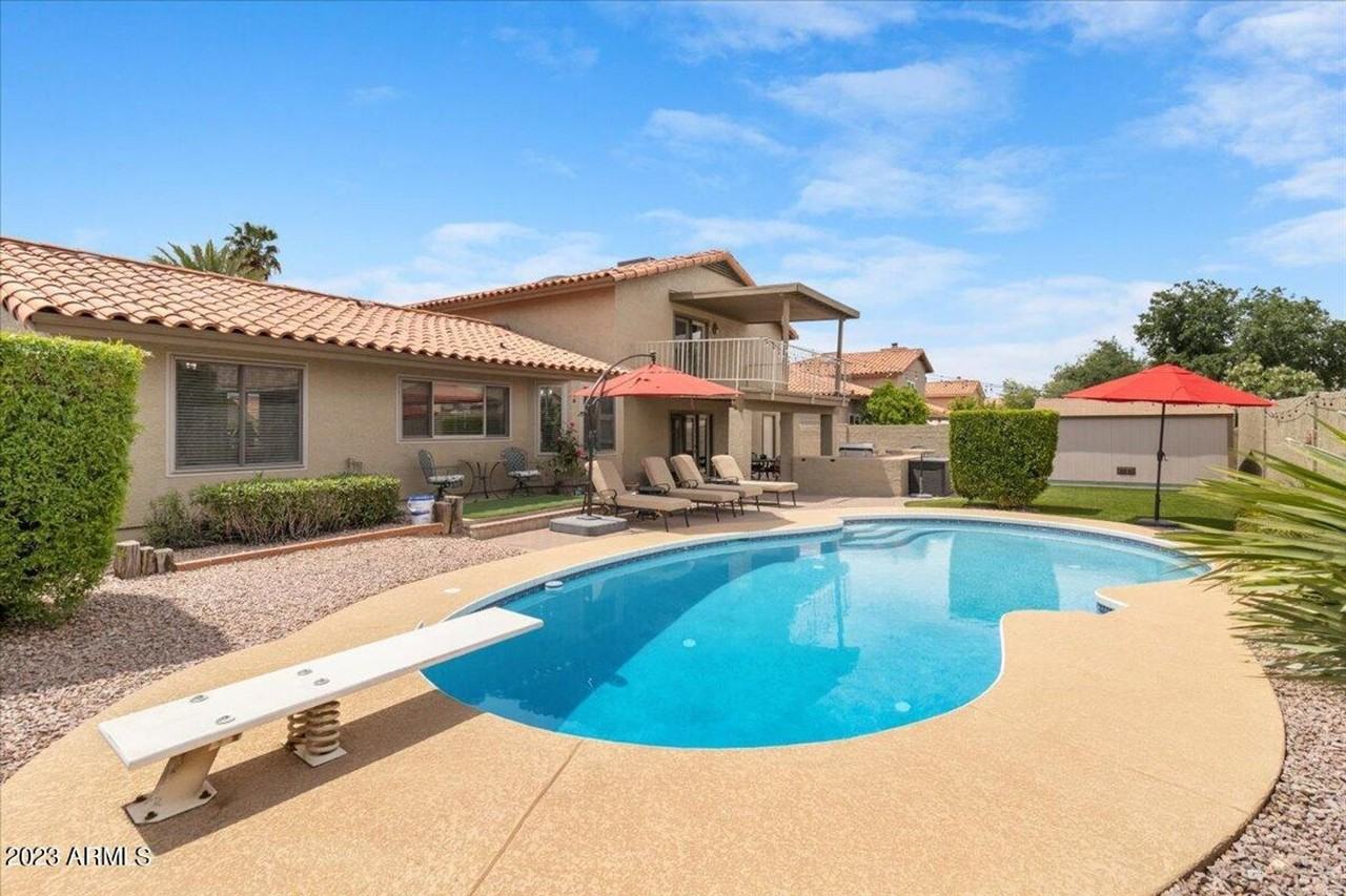 4030 W Grandview Rd - Photo 3 of 7