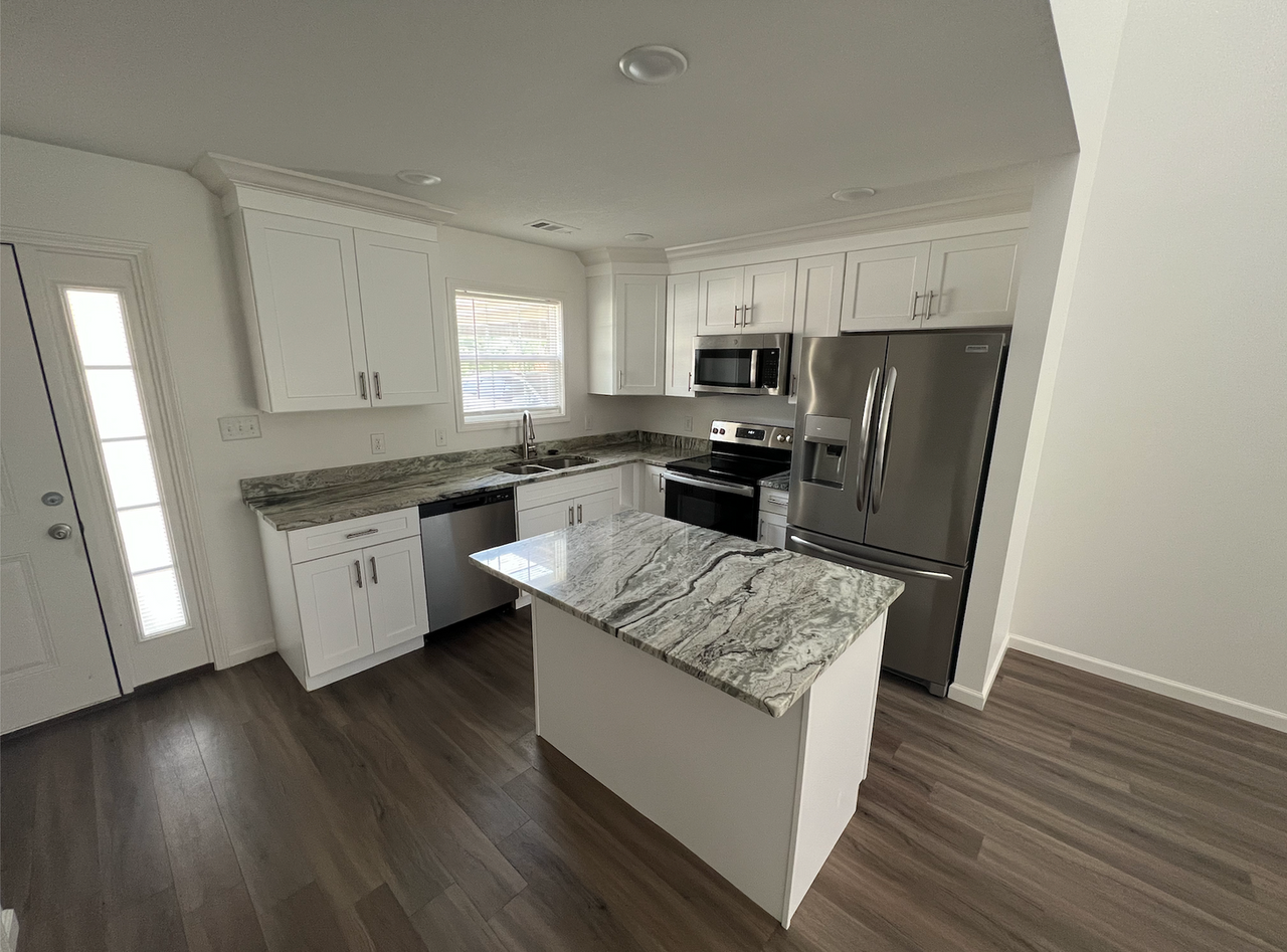4710 Antosh Cir #4 - Photo 3 of 11