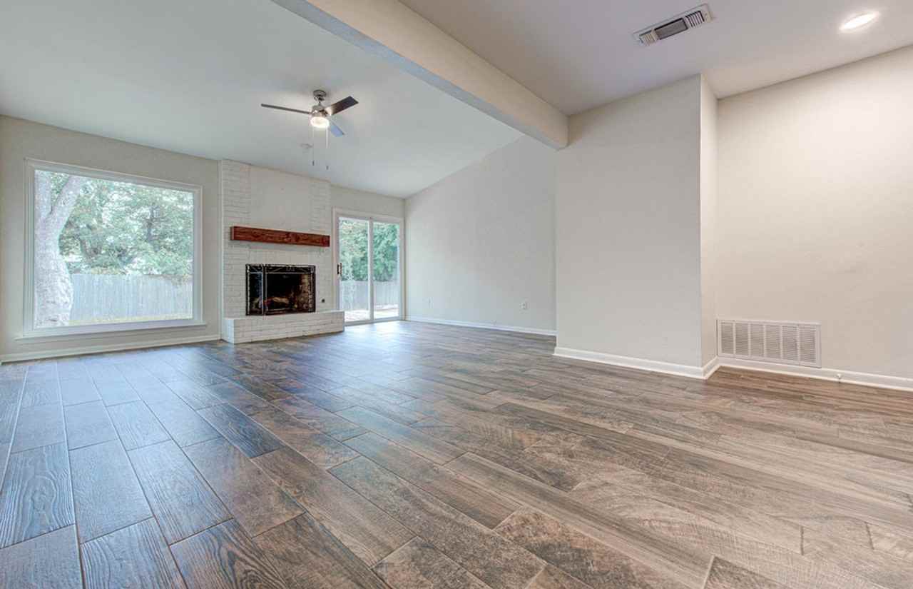 1406 Thornridge Rd - Photo 5 of 23