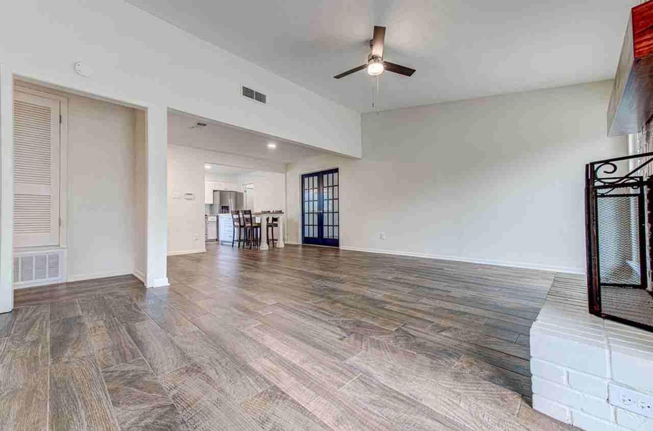 1406 Thornridge Rd - Photo 6 of 23