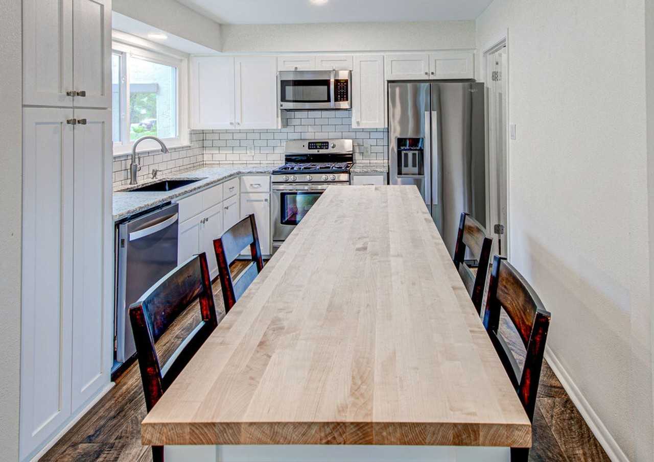 1406 Thornridge Rd - Photo 7 of 23
