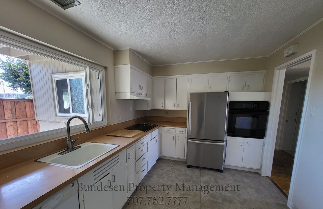 4 Point San Pedro Rd #4 - Photo 3 of 11