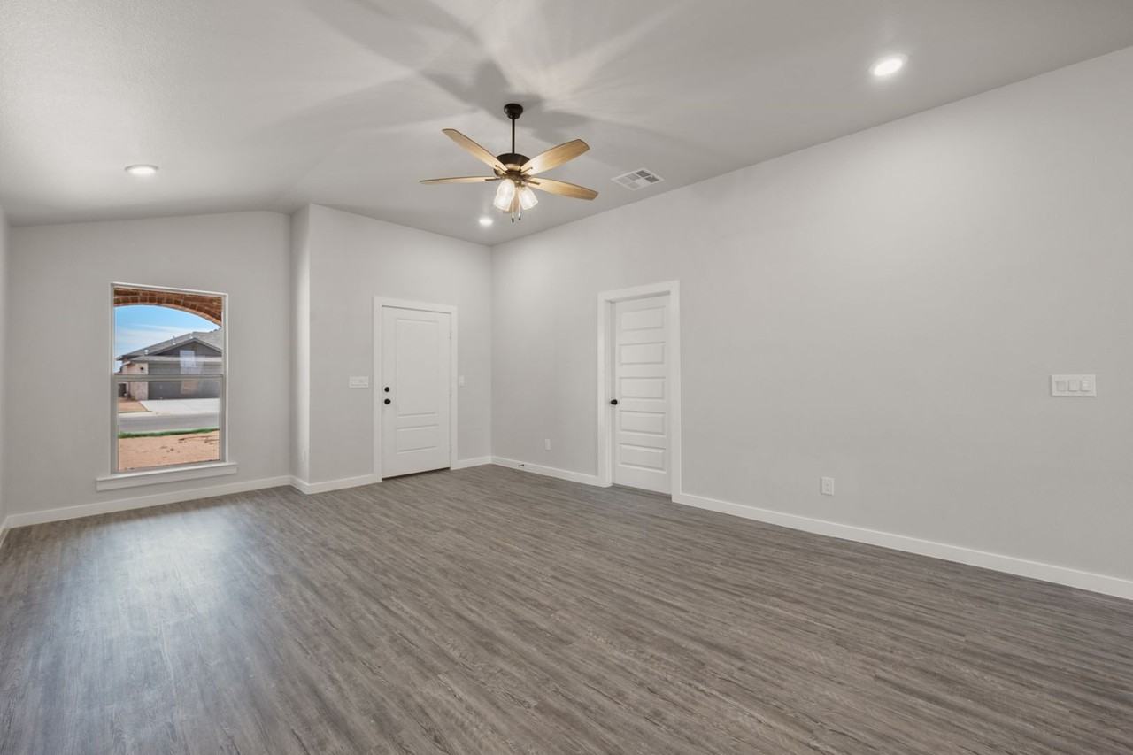 2328 135th St - Photo 6 of 23
