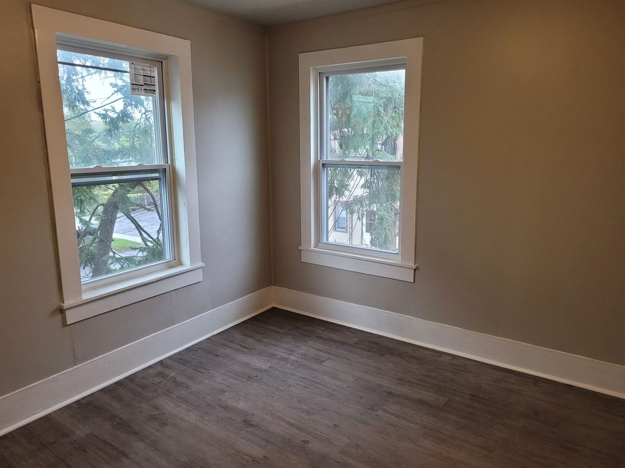 89 Elizabeth St. - Photo 3 of 7