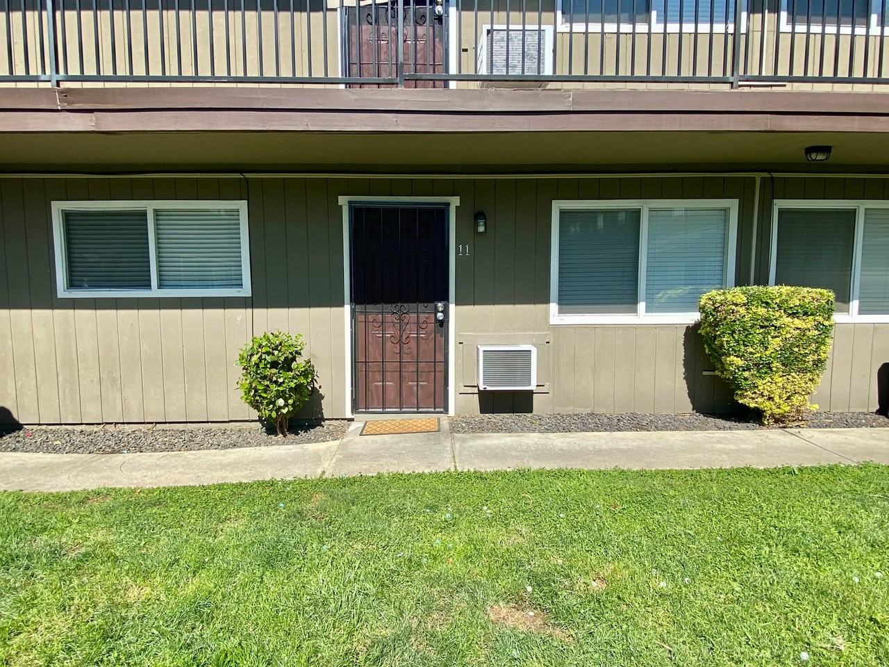 Available Spacious Apartments at H Street, Antioch, CA - Photo 3 of 3