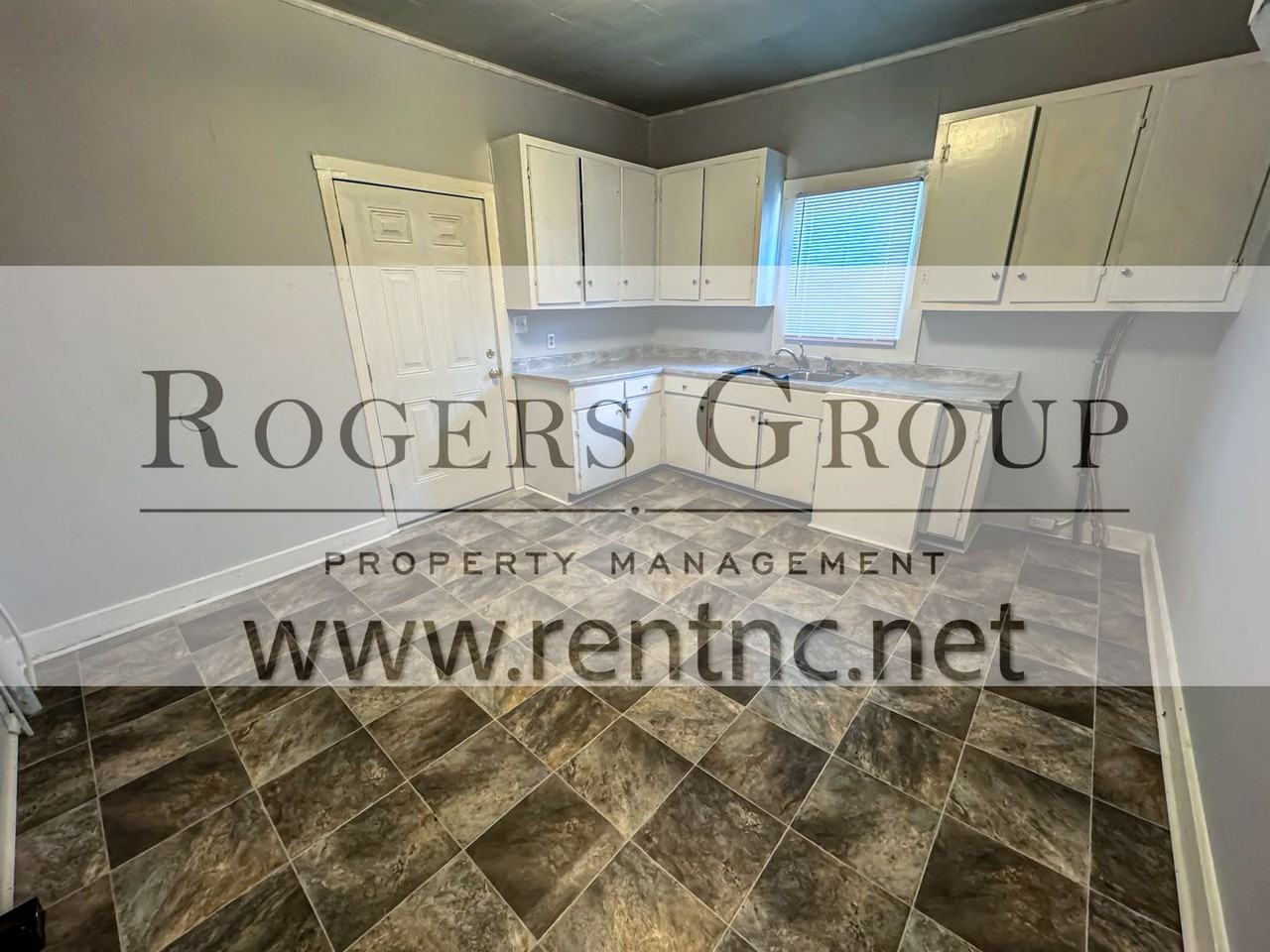 865 Lamb St - Photo 2 of 8
