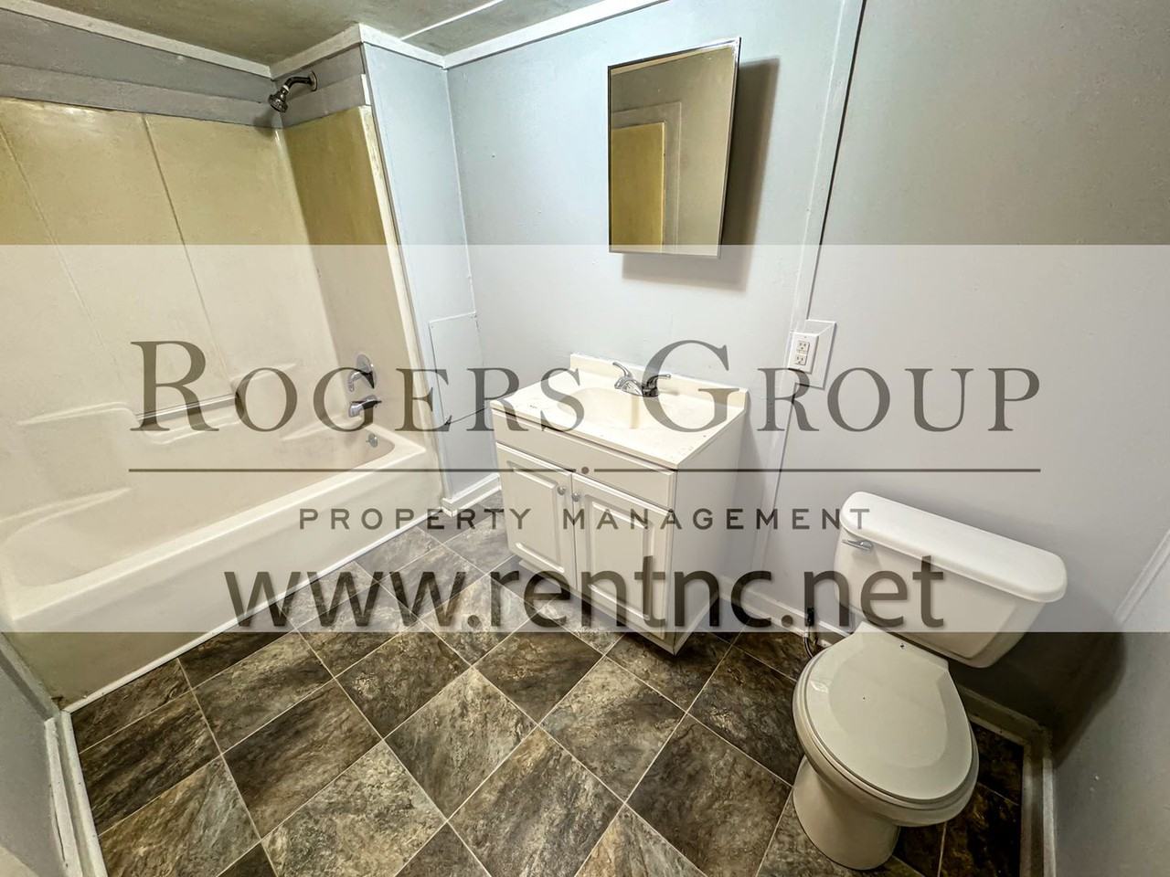 865 Lamb St - Photo 4 of 8