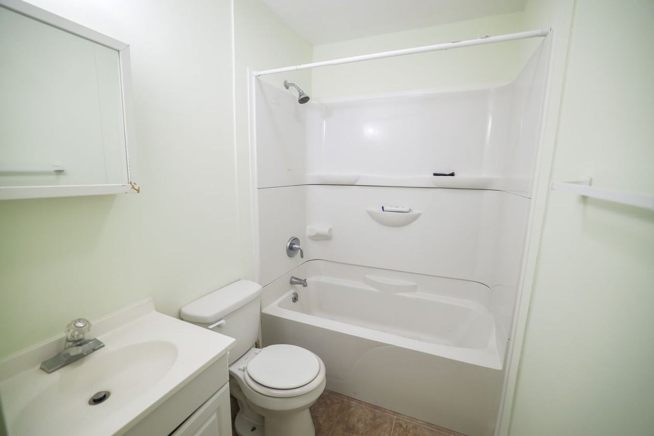 123 Pecan Street - Photo 4 of 13