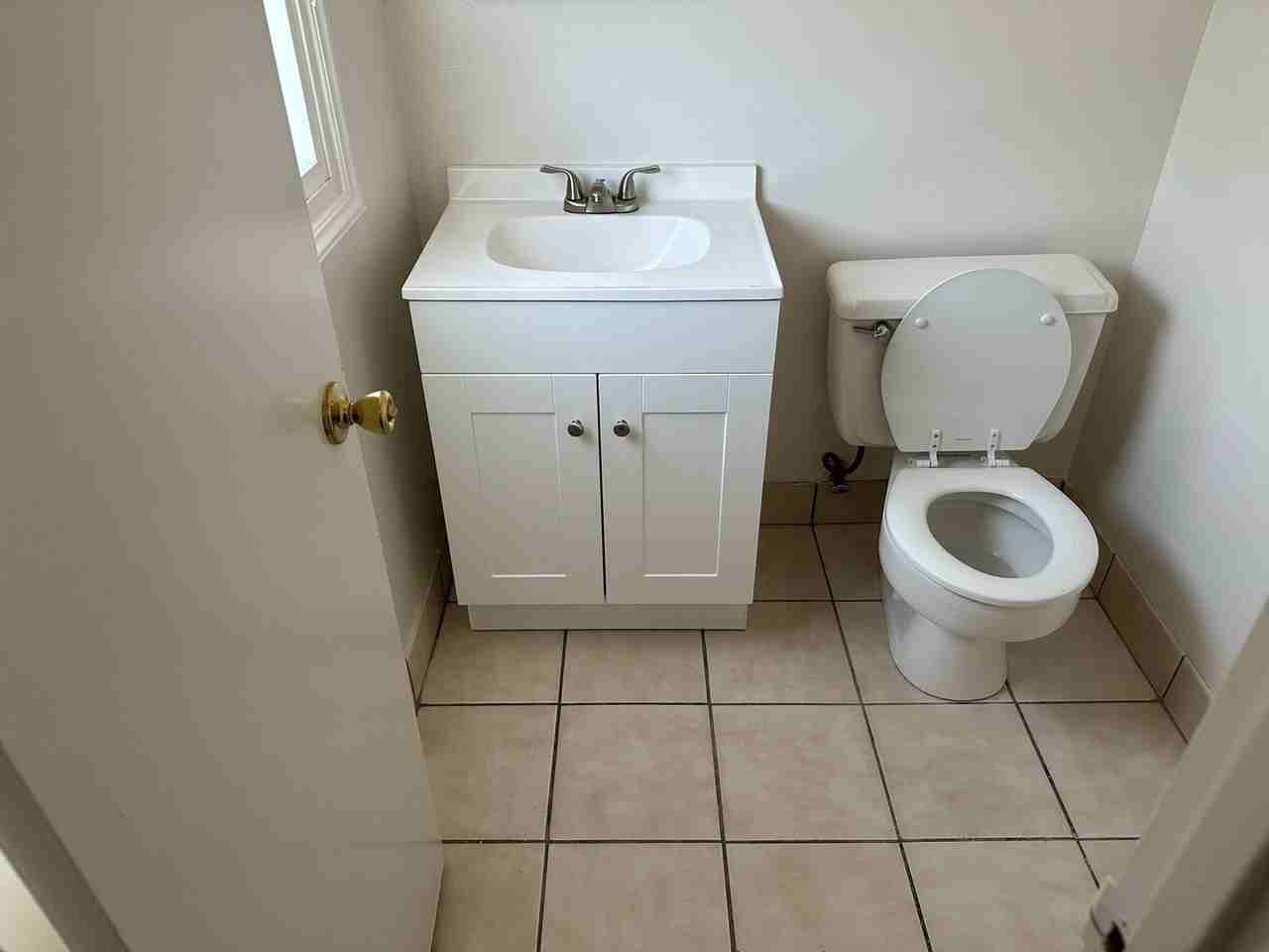 950 Ash Ave - Photo 5 of 8