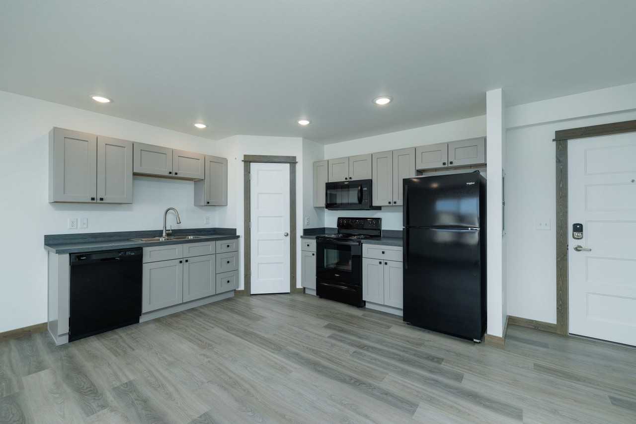 1906 Cruiser Lane - Photo 5 of 24