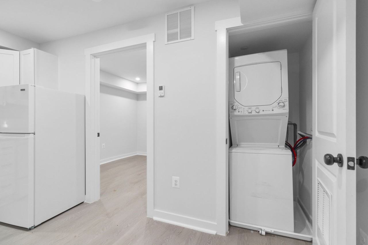 54 Rhode Island Ave NW - Photo 2 of 23