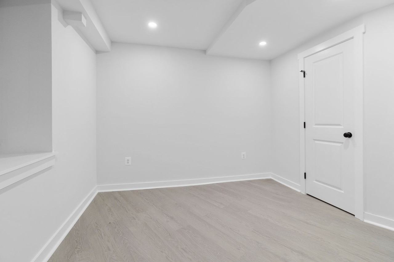 54 Rhode Island Ave NW - Photo 3 of 23