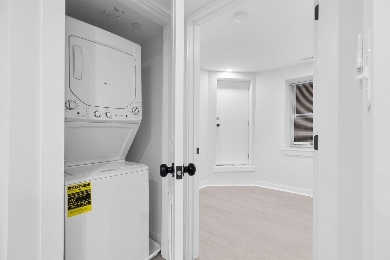 54 Rhode Island Ave NW - Photo 5 of 23