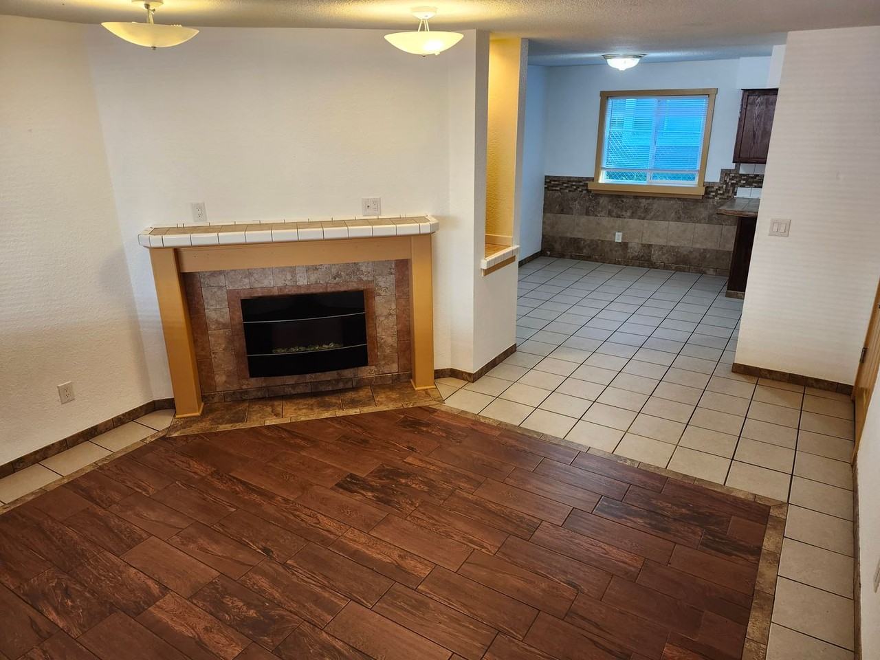 530 Mumford St - Photo 2 of 14