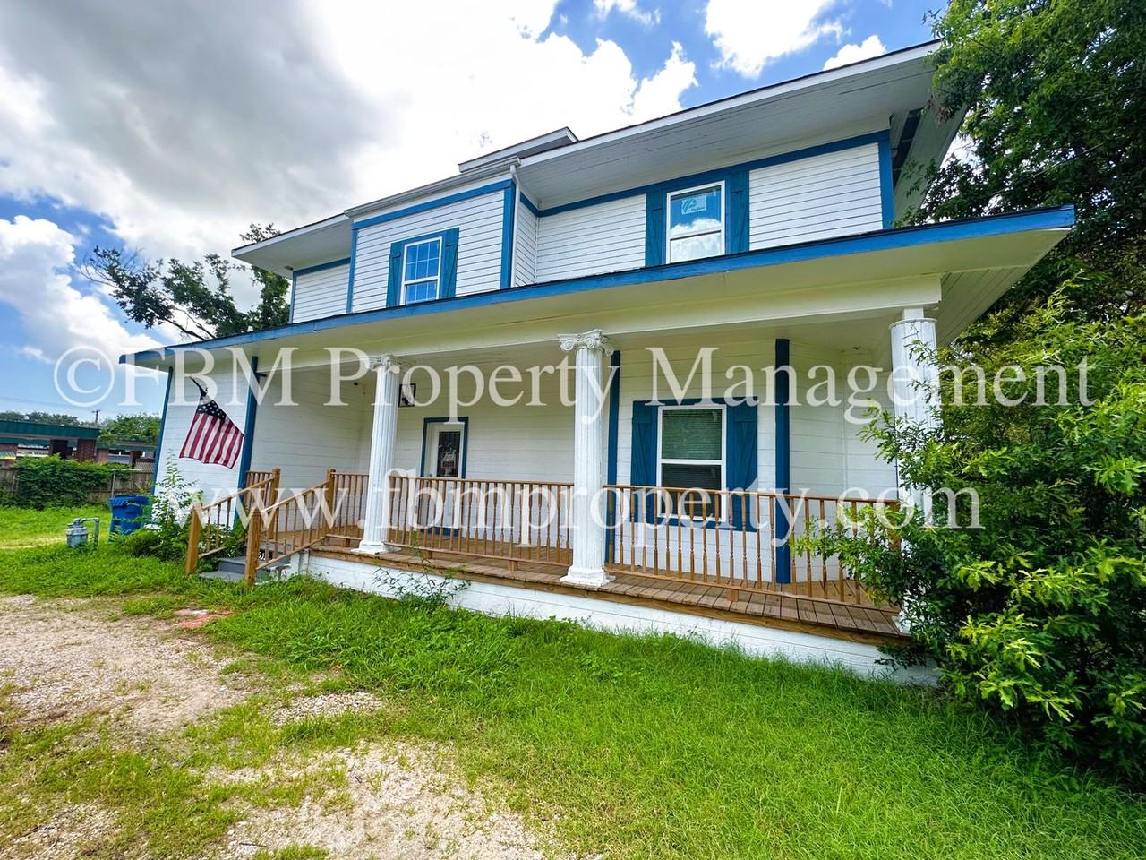 518 North 26th Street - Photo 2 of 37