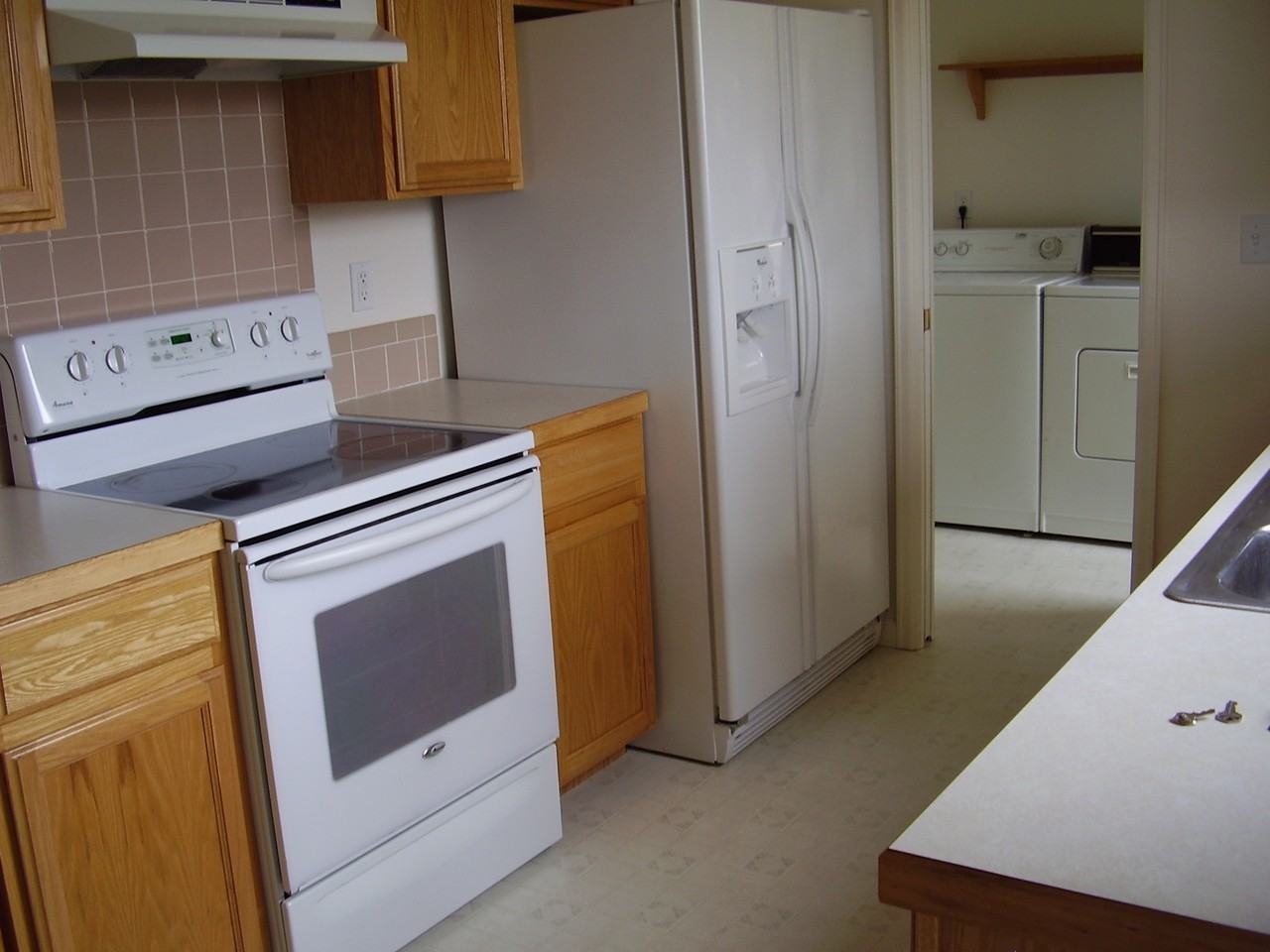 3345 Saratoga St #B - Photo 4 of 22