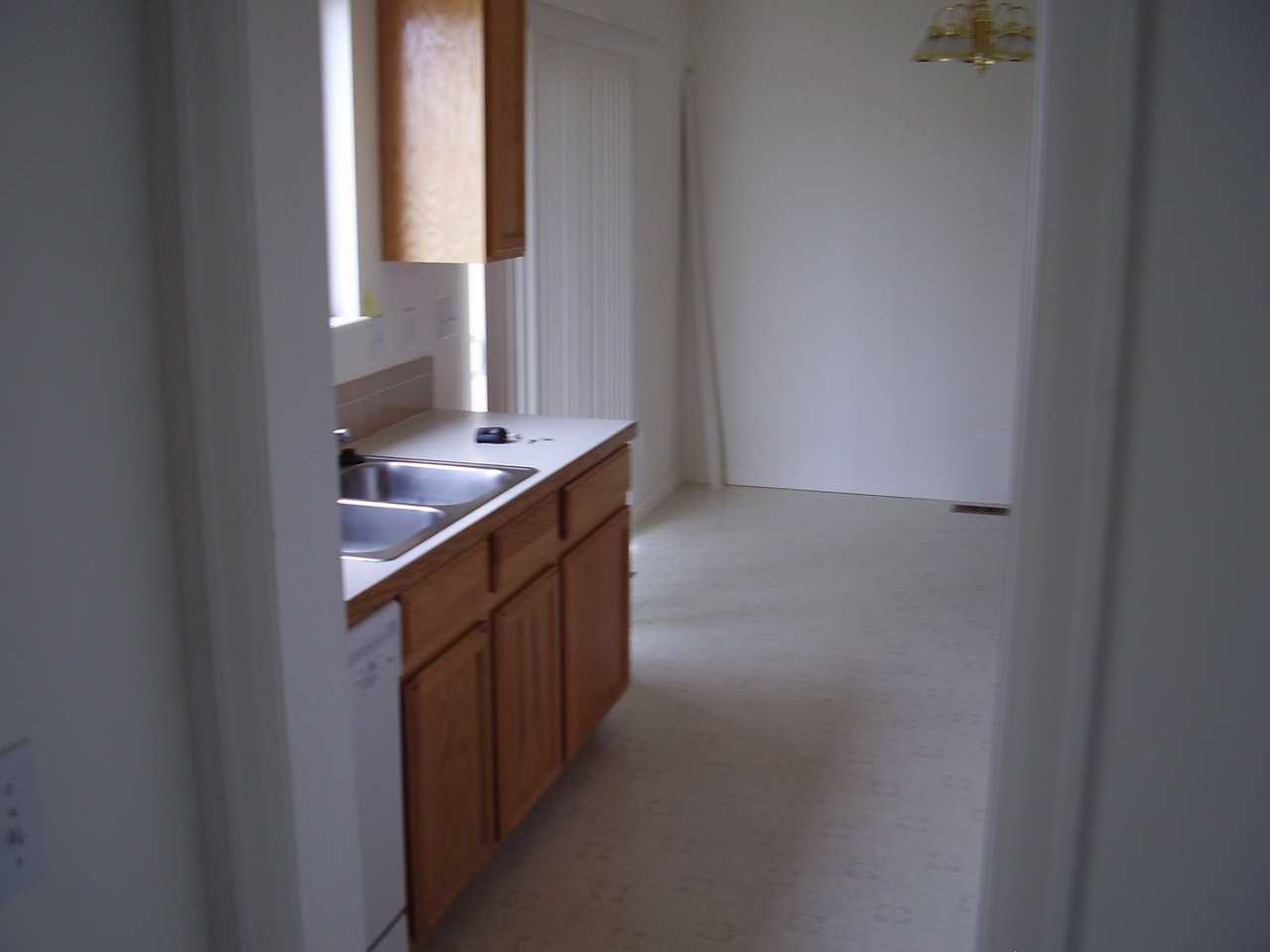 3345 Saratoga St #B - Photo 6 of 22