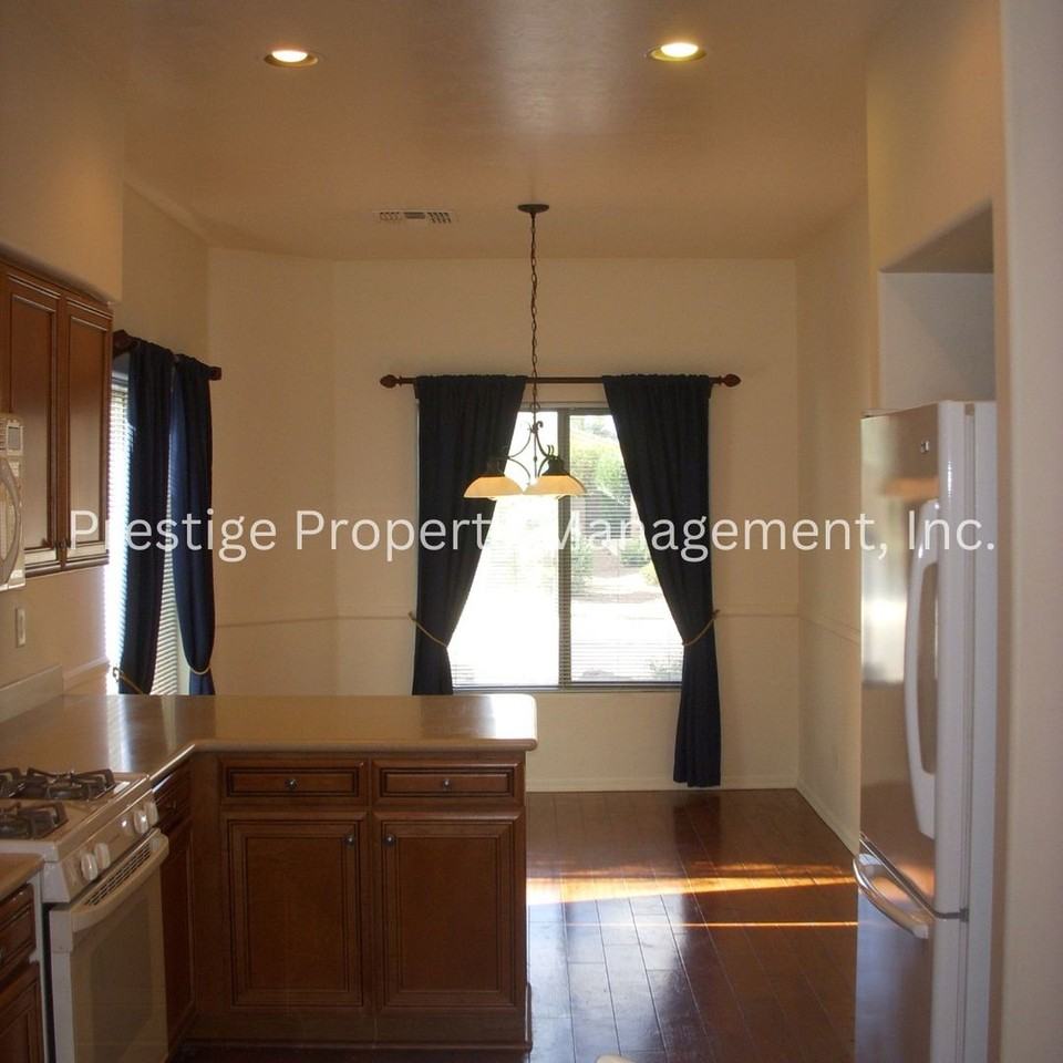 346 E Calle Puente Lindo - Photo 4 of 23