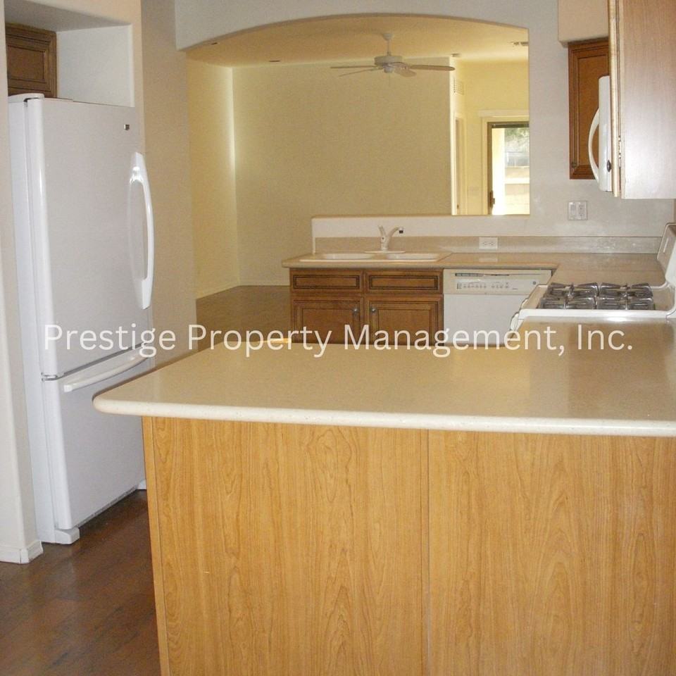 346 E Calle Puente Lindo - Photo 5 of 23