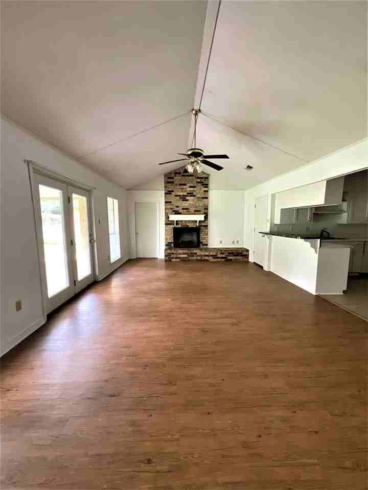 1692 Stacey St - Photo 7 of 21