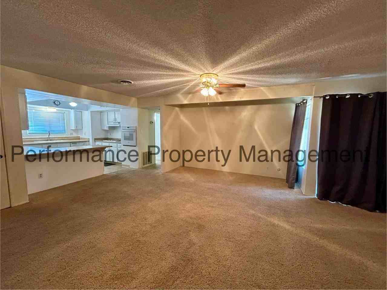 2716 Catalina Dr - Photo 5 of 17