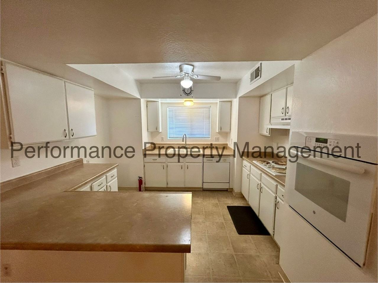 2716 Catalina Dr - Photo 6 of 17
