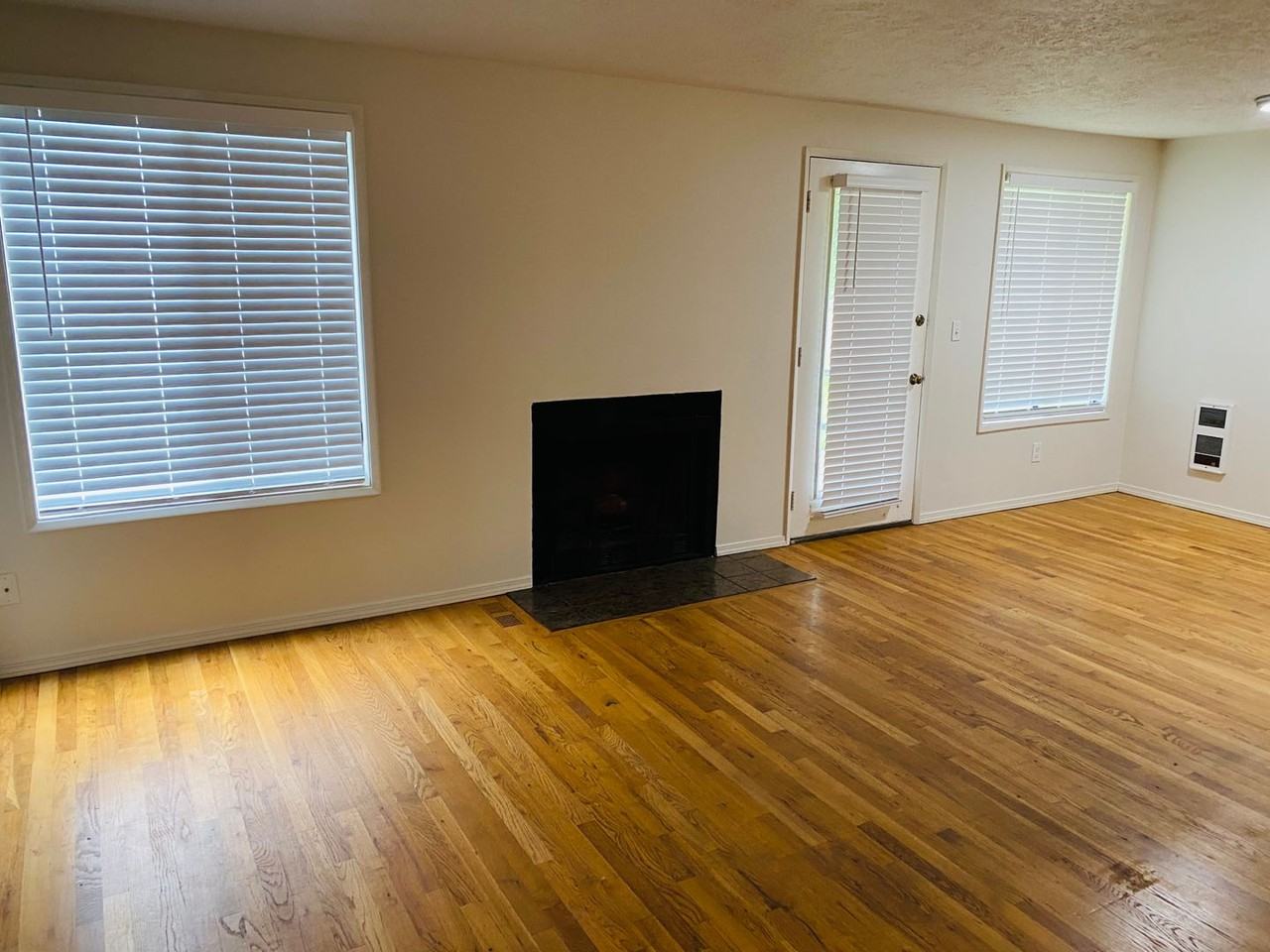 6797 Montauk Cir - Photo 3 of 14