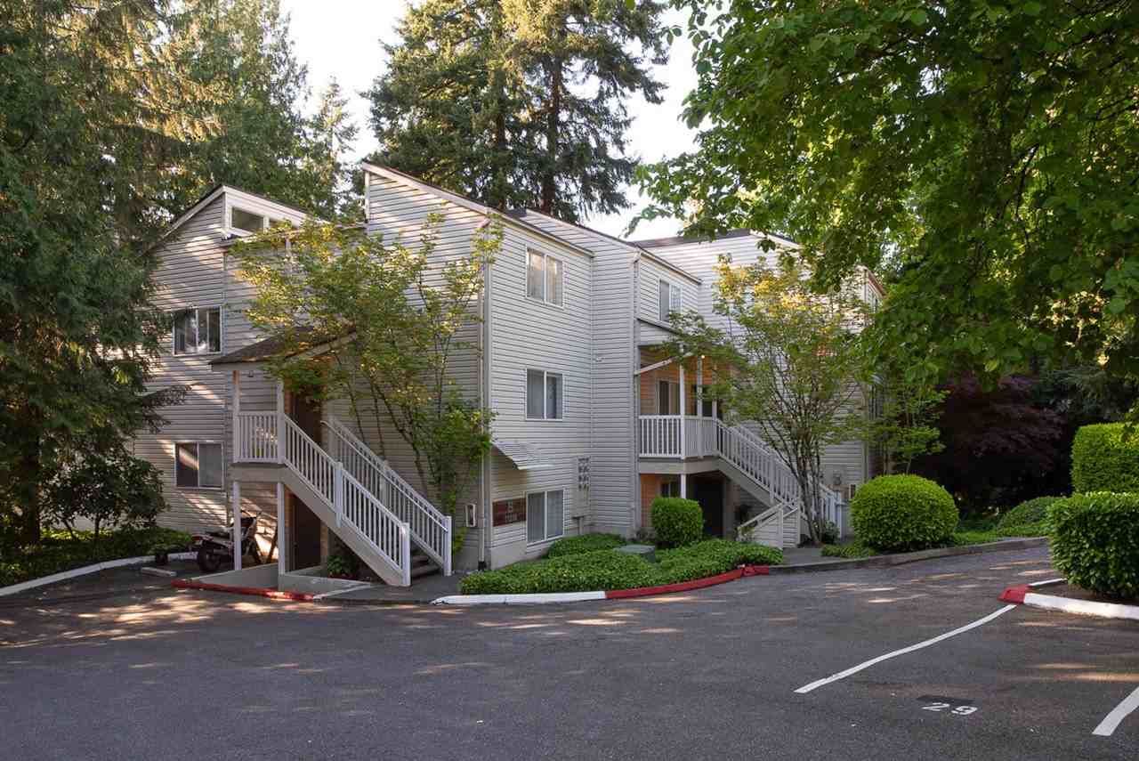 11318 NE 67th St - Photo 2 of 2