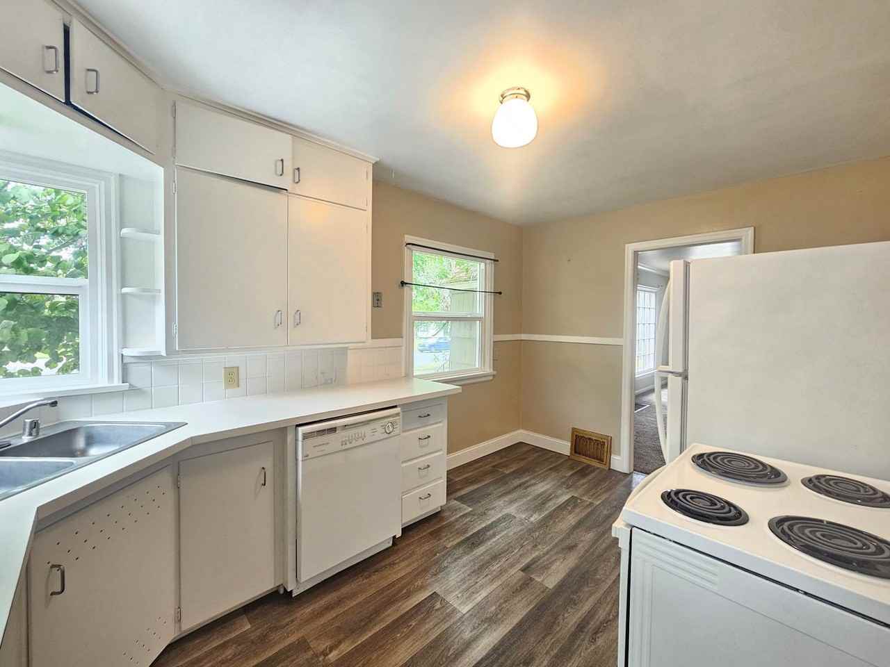 2704 W Garland Ave - Photo 6 of 21