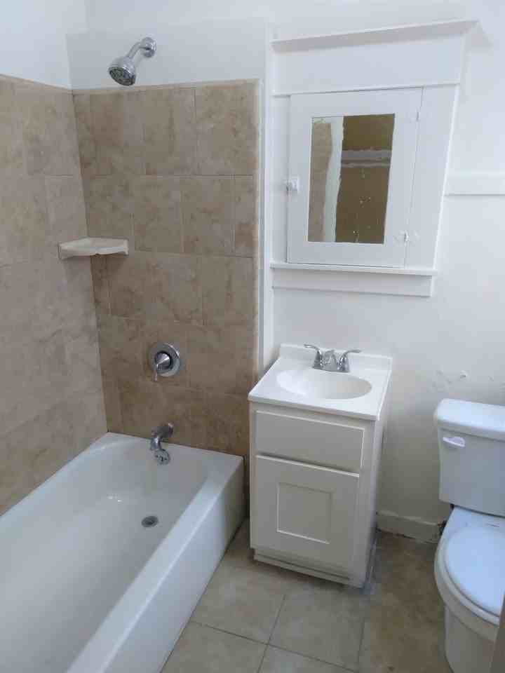 1625 East 4th Street - Photo 2 of 12