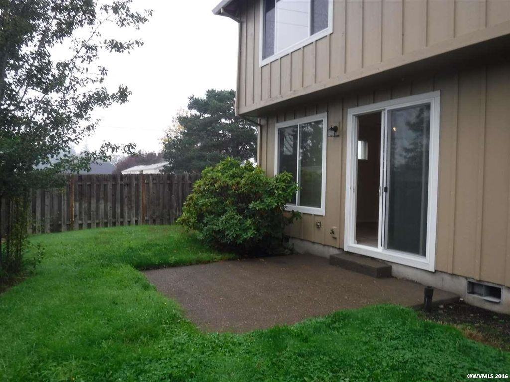 407 Clover Ridge Rd Ne - Photo 3 of 31