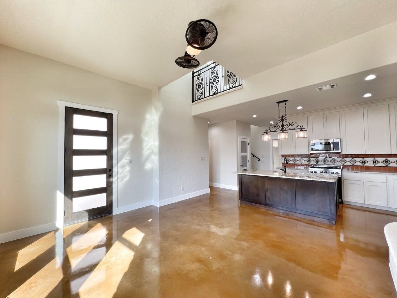 1690 Gruene Vineyard Xing - Photo 3 of 28