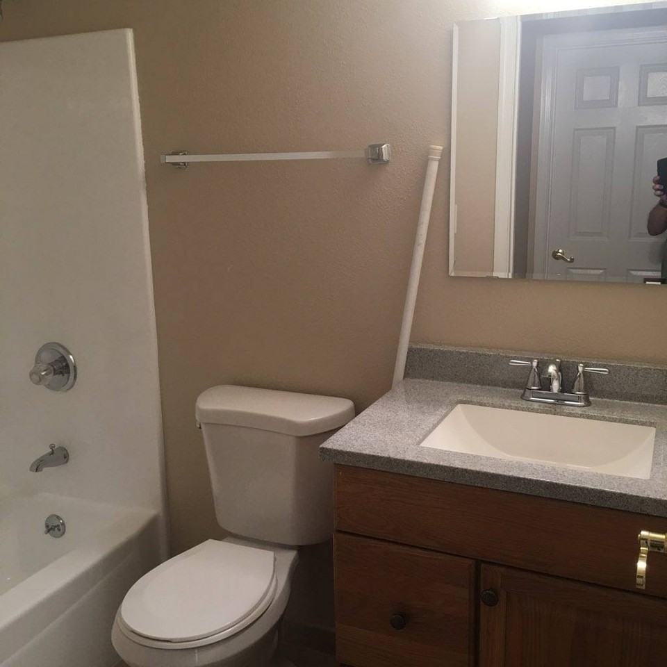 4317 N 19th Dr - Photo 6 of 15