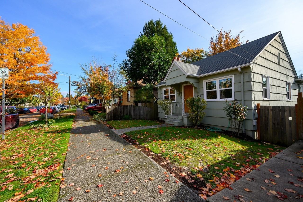 3525 S Ferdinand St - Photo 2 of 28