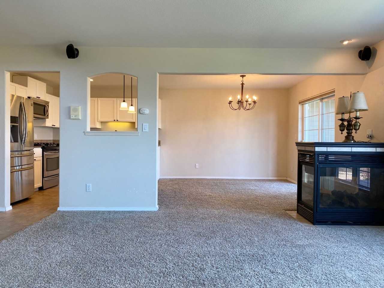 279 Lone Pine Ln - Photo 3 of 21