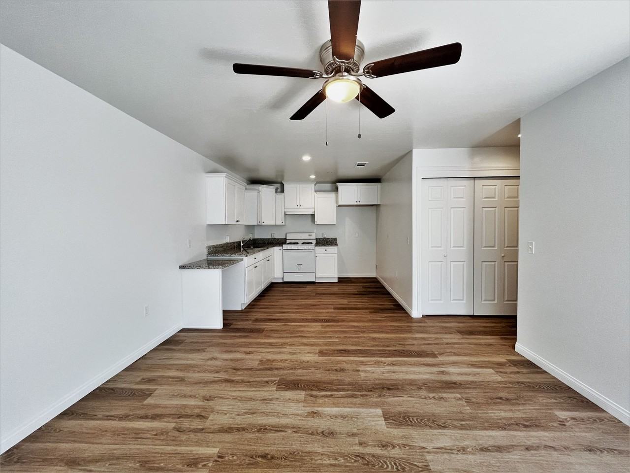 Modern and comfortable living at the Quantico Palms community! - Photo 2 of 10