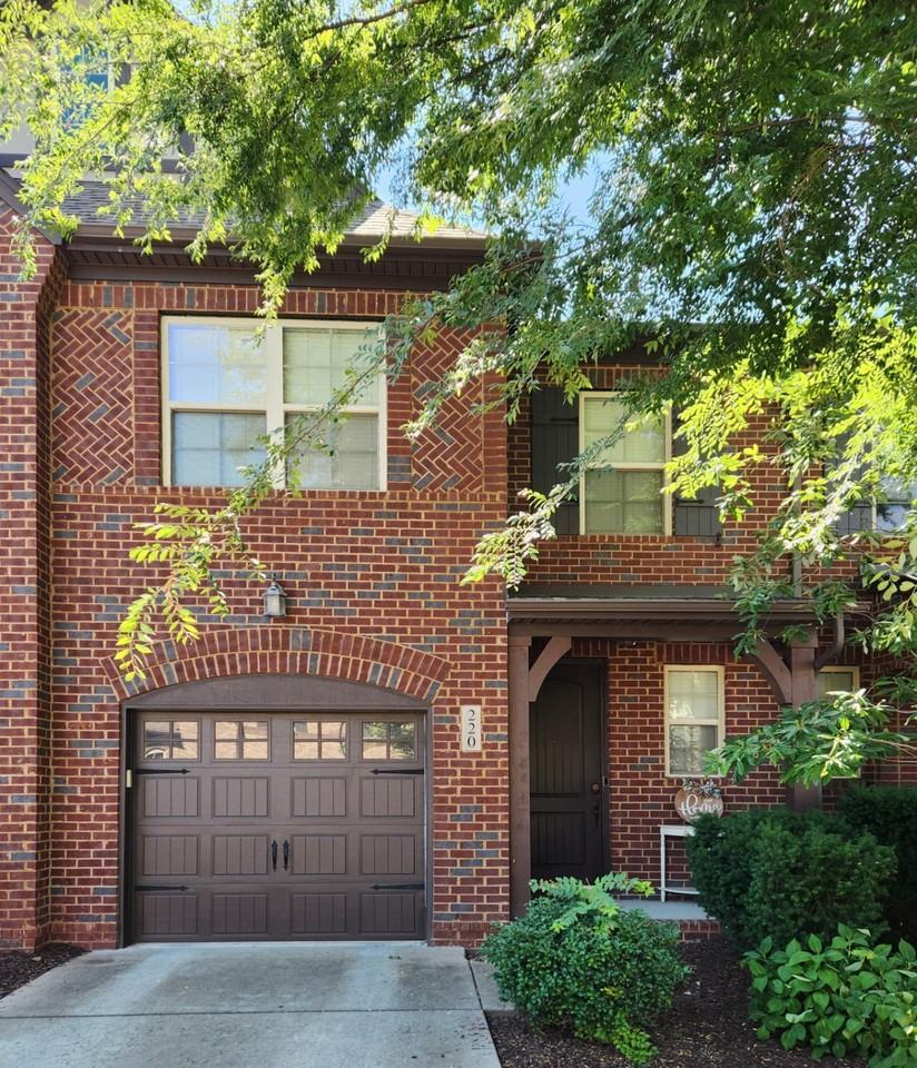 220 Bixby Lane - Photo 2 of 25