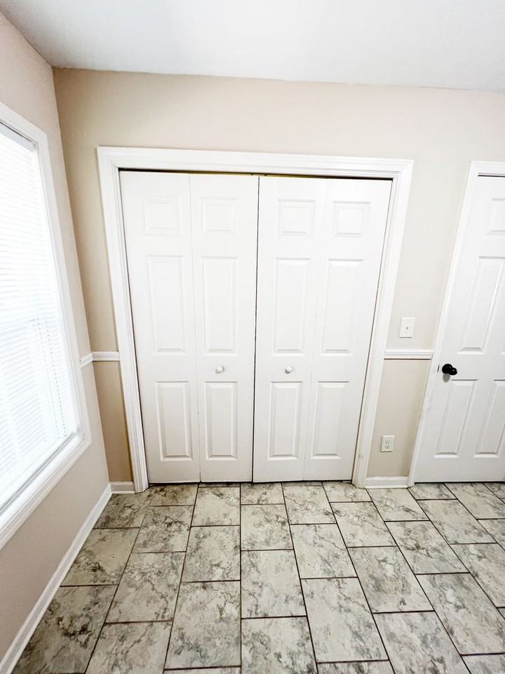 2272 Mccormick Ln - Photo 5 of 12