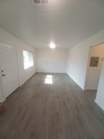 featured image of 2033 W Madison St