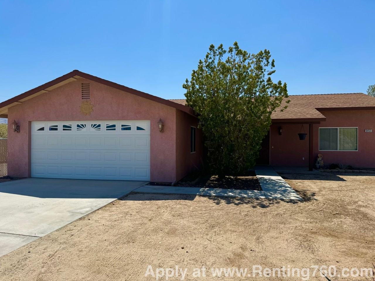 6452 Timothy Ave - Photo 2 of 32