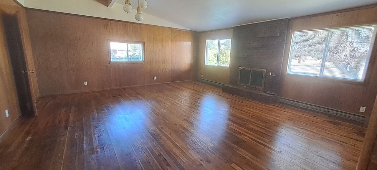 2037 Main St - Photo 7 of 16