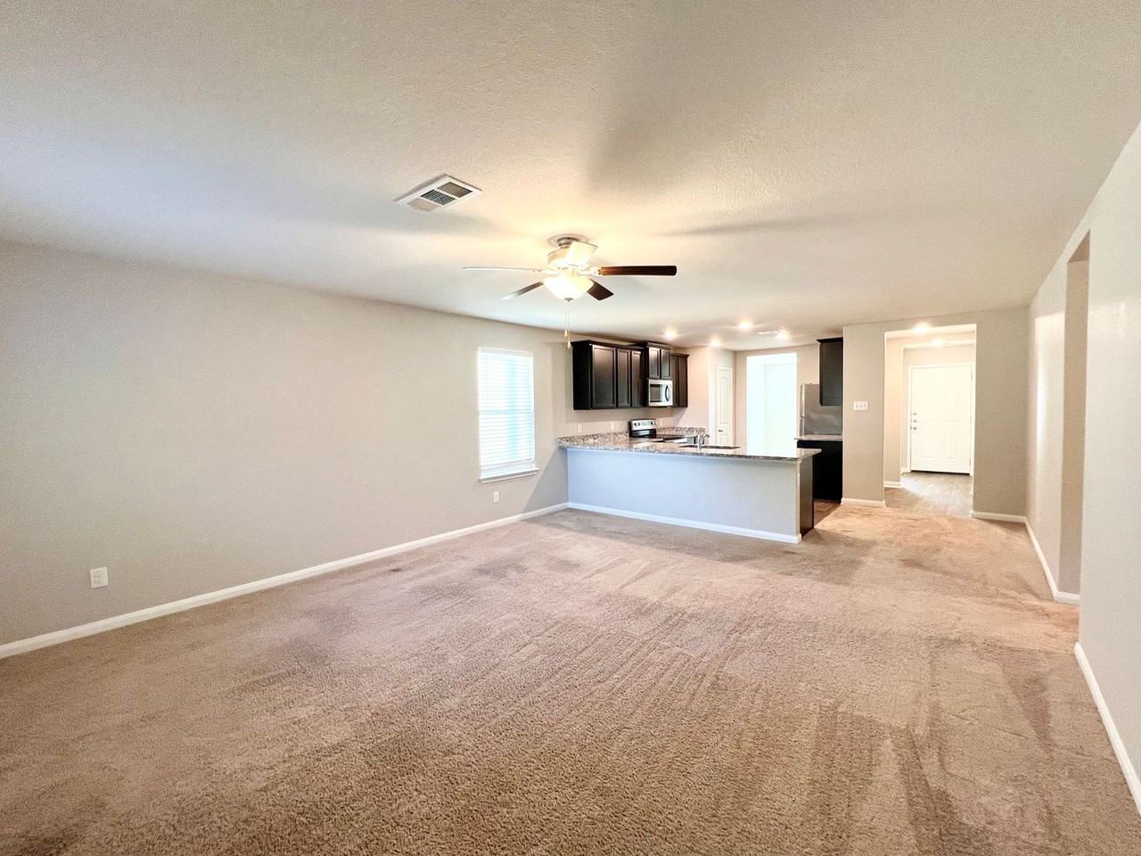 1033 Riverdale Cv - Photo 6 of 18