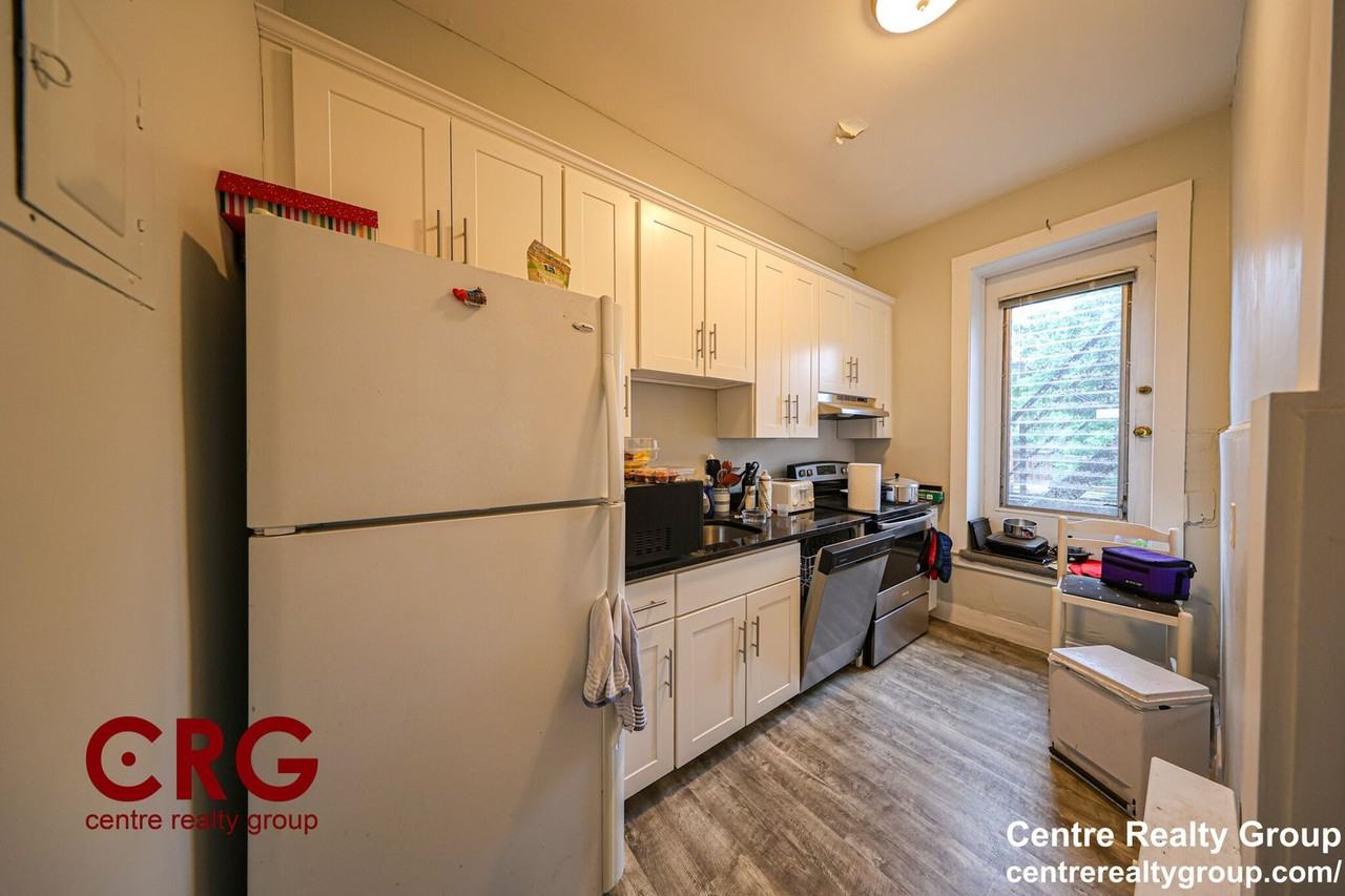 1708 Beacon St - Photo 5 of 7