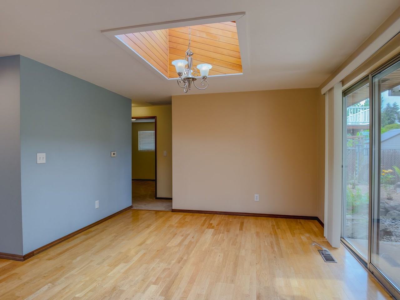 3305 20th St Se - Photo 5 of 14