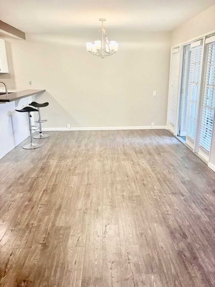 6046 Gaines St - Photo 2 of 15