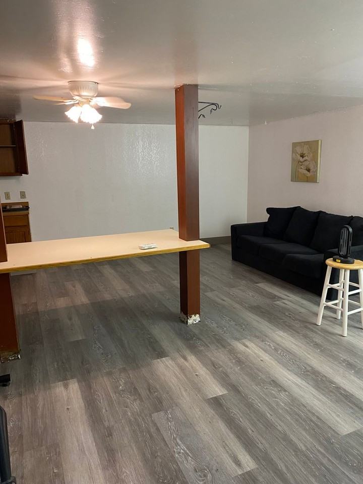 867 Lakloey Dr - Photo 2 of 8