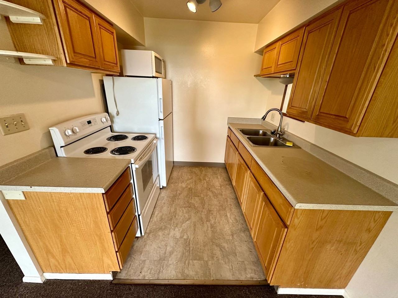 509 N Garden St - Photo 2 of 7