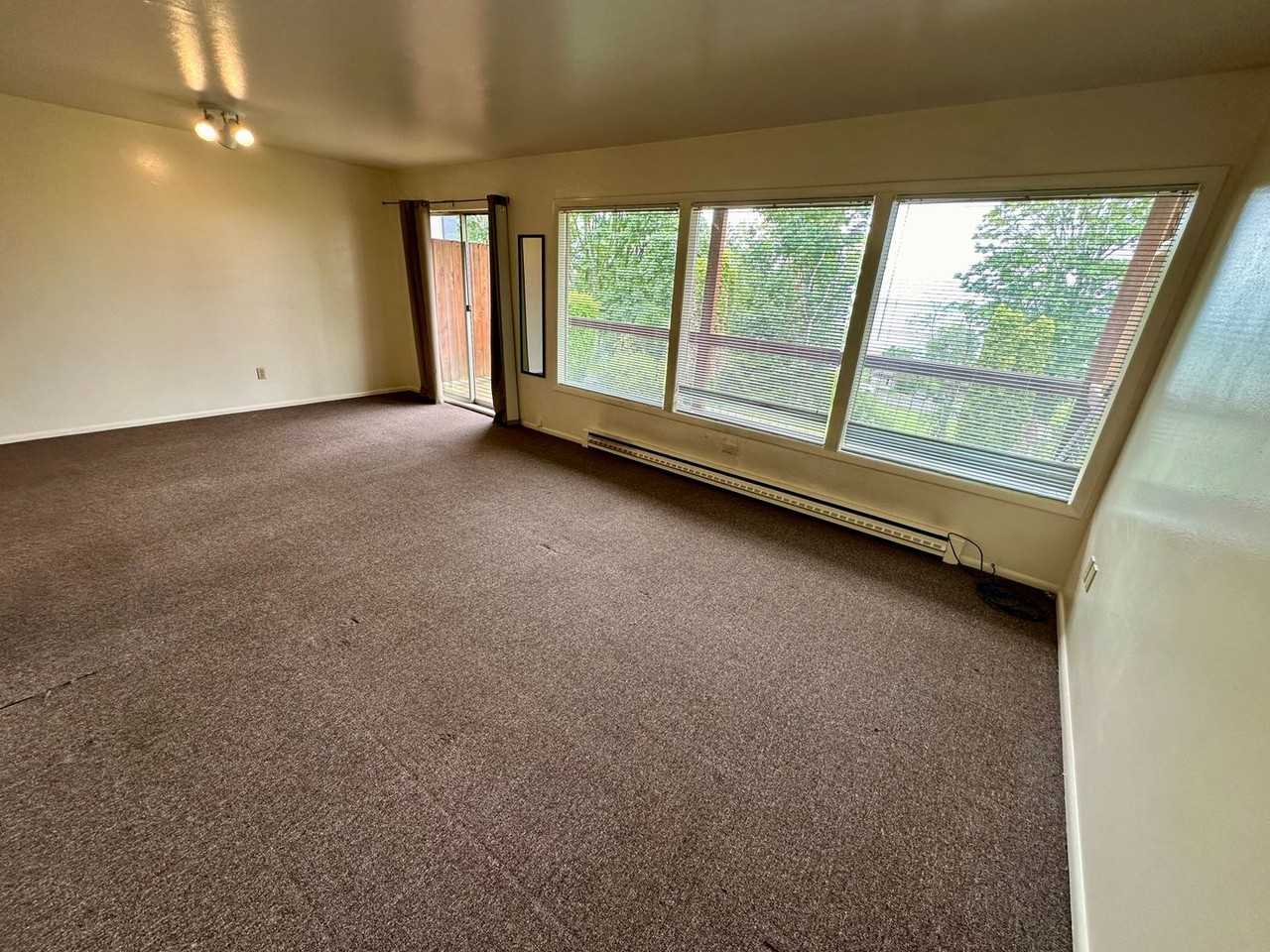 509 N Garden St - Photo 3 of 7