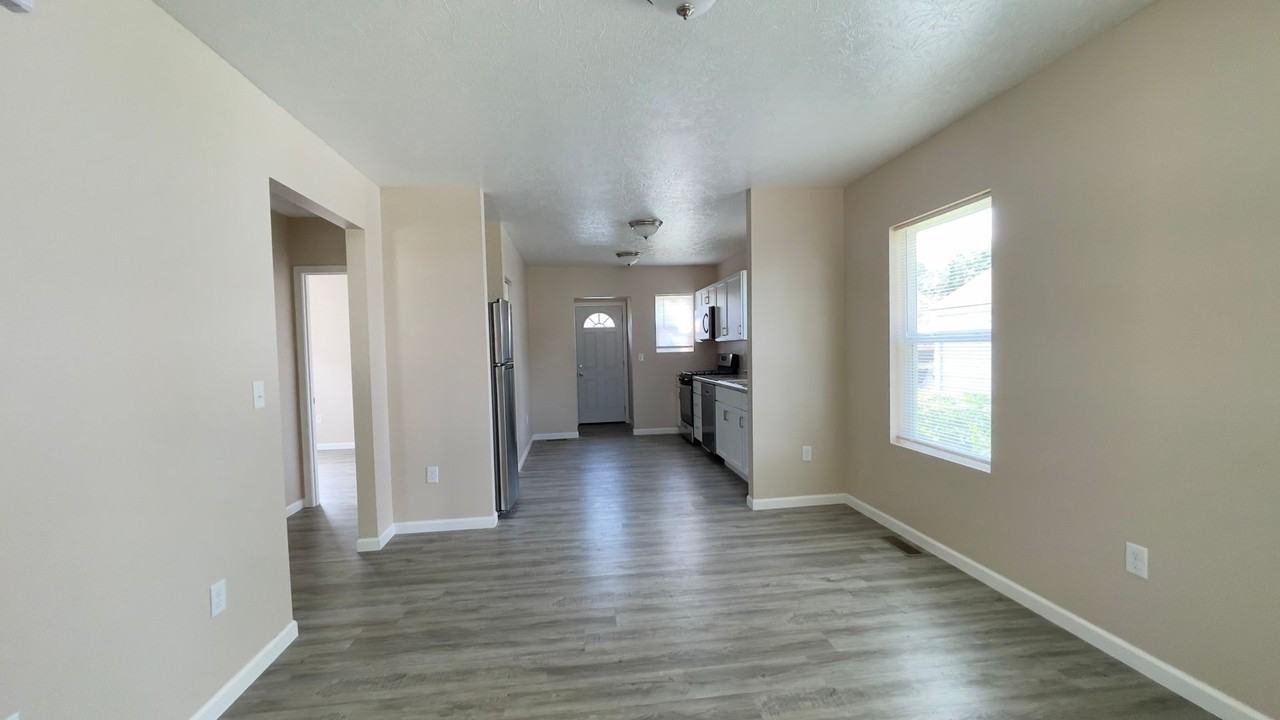 2023 Monon Ave - Photo 4 of 18