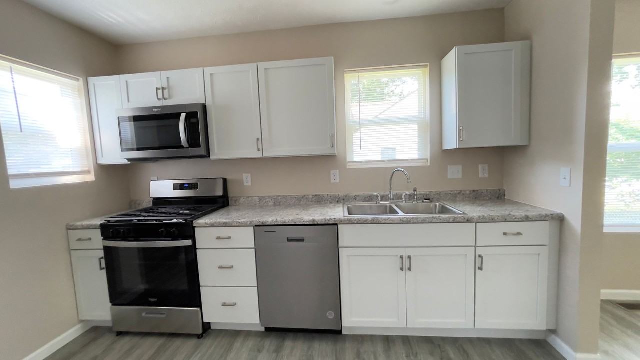 2023 Monon Ave - Photo 5 of 18